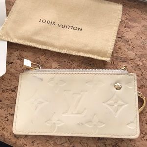 Authentic Louis Vuitton Pochette - Perl